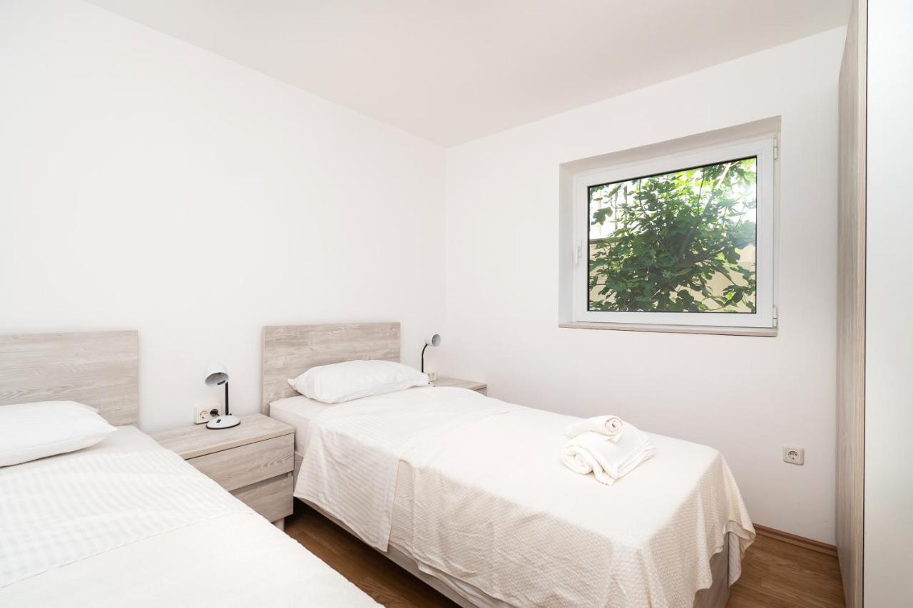 Rimagis Apartments ザボリッチ エクステリア 写真
