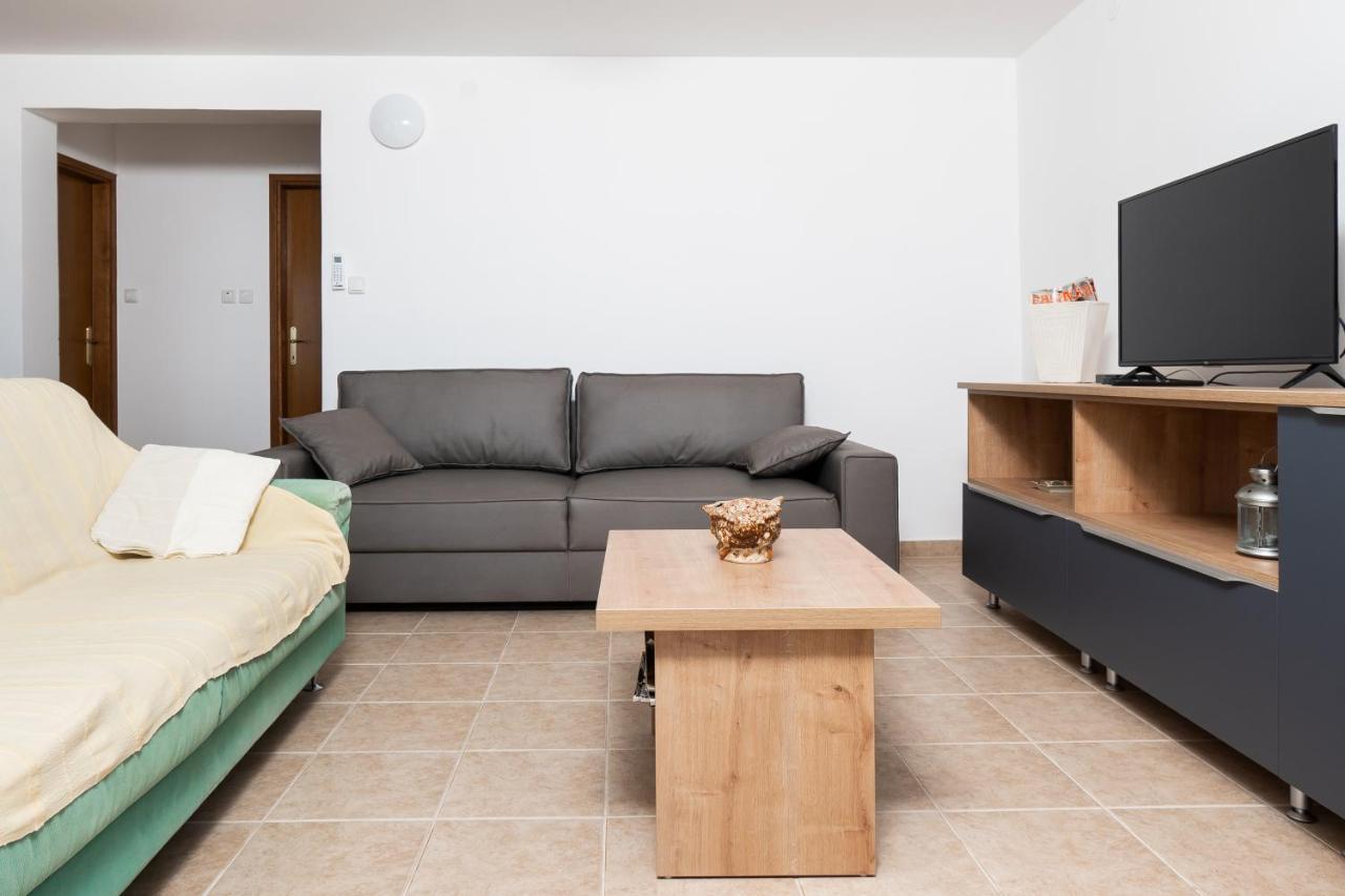 Rimagis Apartments ザボリッチ エクステリア 写真